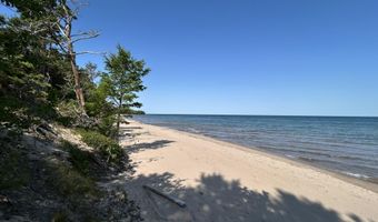 6313 Five Mile Point Rd, Allouez, MI 49805