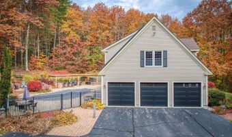 10 Maiden Ln, Bedford, NH 03110