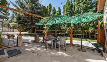 851 S Shilling Ave, Blackfoot, ID 83221
