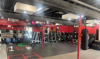 9 Maplewood Ave, Bloomfield, CT 06002