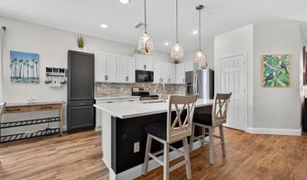 359 LAUREL FALLS Dr, Apollo Beach, FL 33572