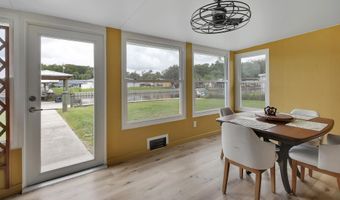 1610 Juno Trl, Astor, FL 32102