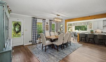 121 Peacock Rd, Barnesville, GA 30204