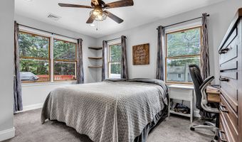 317 Trenton Ave N, Bayville, NJ 08721
