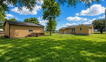 1619 Melgaard Rd, Aberdeen, SD 57401