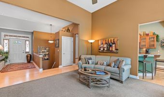 420 Cobblestone Ct, Slinger, WI 53086