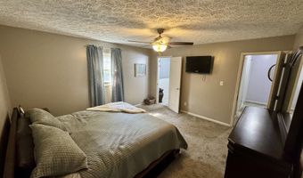 8422 Kankakee Ct, Indianapolis, IN 46217