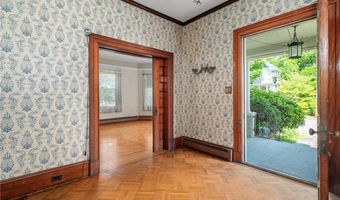 74 Highland St, Woonsocket, RI 02895