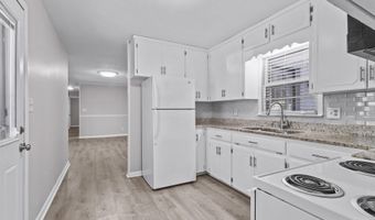 4 CARRIAGE Rd, Anniston, AL 36206