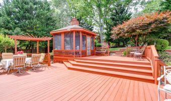 4918 SUNSET Ln, Annandale, VA 22003