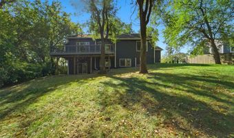 820 Greenwood Hills Dr, Adel, IA 50003