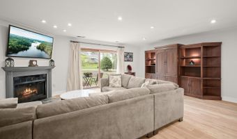 4 DUDLEY Ct, Bethesda, MD 20814