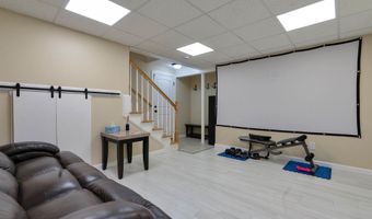 58 Village Place Dr, Barrington, NH 03825