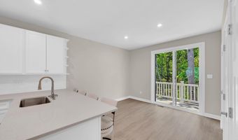 9 Halifax Rd, Bayville, NJ 08721