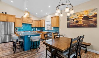 875 12TH St, Bandon, OR 97411