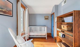 10 Blanding Ave, Barrington, RI 02806