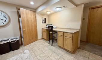 111 SW 14th Ave, Aberdeen, SD 57401