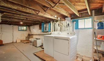 108 Woodland Ave, Bloomfield, CT 06002