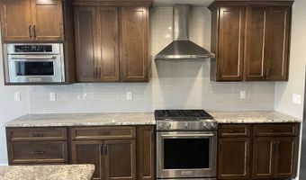 6860 W DESIGN Dr, Appleton, WI 54942