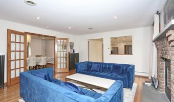 3 Larissa Ct, Airmont, NY 10952