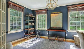 10 Owl Tree Ln, East Greenwich, RI 02818