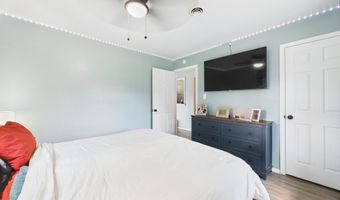 121 Woodland Dr, Hartford City, IN 47348
