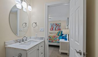 203 Old Causeway Rd, Atlantic Beach, NC 28512