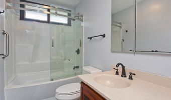 98-879 B Kaonohi St 67, Aiea, HI 96701