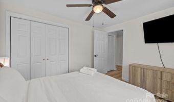 1511 Lisbon Ln, Charlotte, NC 28269