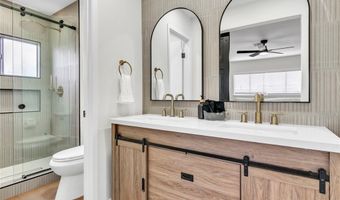 425 Golden Valley Dr, Henderson, NV 89002