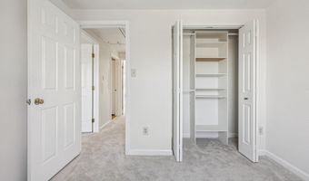 43494 POSTRAIL Sq, Ashburn, VA 20147