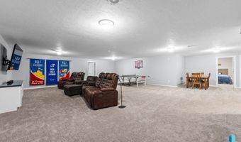 1005 Walnut St, Beresford, SD 57004