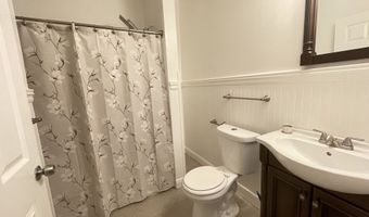 517 Brooks St, Bridgeport, CT 06608