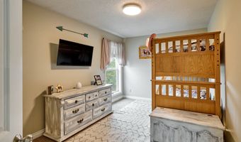 9293 BROADACRES Rd NE, Aurora, OR 97002
