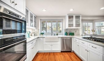 3225 Shoreline Dr, Las Vegas, NV 89117