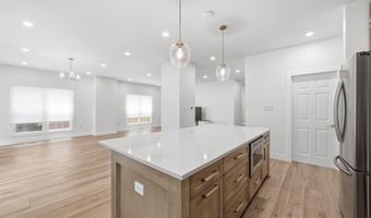 20384 MIDDLEBURY St, Ashburn, VA 20147