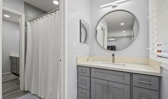 98-1077 D Komo Mai Dr 56, Aiea, HI 96701