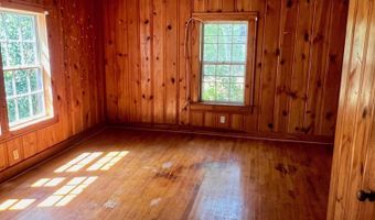 3067 Sr 18, West Point, GA 31833