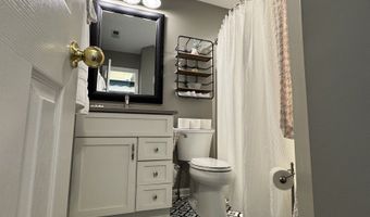 7327 Oak Knoll Dr, Indianapolis, IN 46217