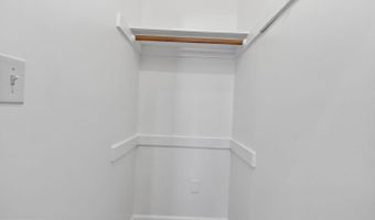 6307 COTTONWOOD Dr, Alexandria, VA 22310