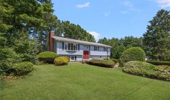 49 Magnolia Ln, Coventry, RI 02816