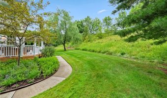 114 Golfview Dr, Adams Twp., PA 15044