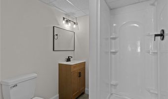 17 Auburn Ave, Johnston, RI 02919