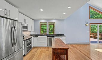114 Claremont Dr, Albrightsville, PA 18210