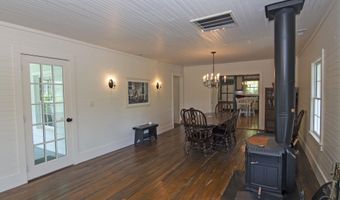 90 Taylor Ln, Alderson, WV 24910