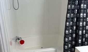 905 LAURA LEE Cir 201, Bear, DE 19701