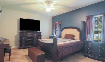 5282 Overland Dr, Biloxi, MS 39532