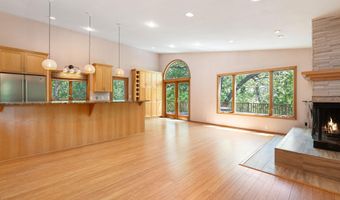 2006 11th Ave NE, Austin, MN 55912