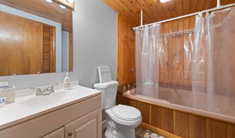 21 Village W Dr 15, Alexandria, NH 03222