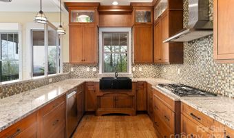 558 Falkirk Way, Zirconia, NC 28790